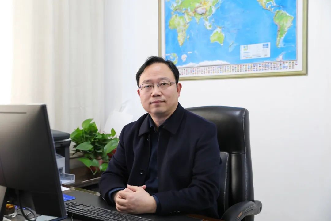 罗子俊.jpg 罗子俊.jpg