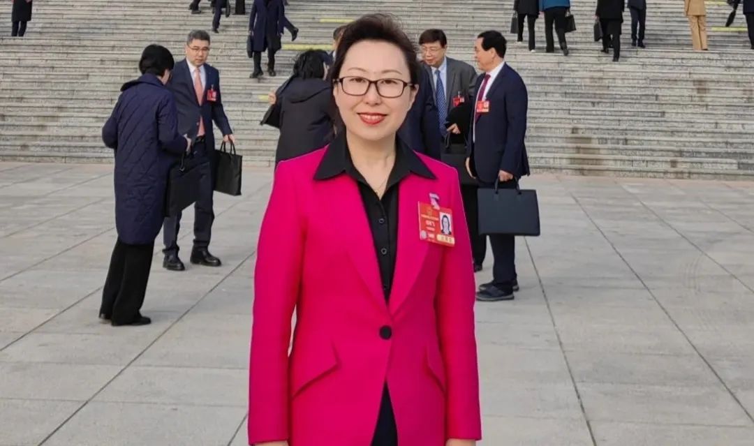 三级片褚晓飞教授.jpg 三级片褚晓飞教授.jpg